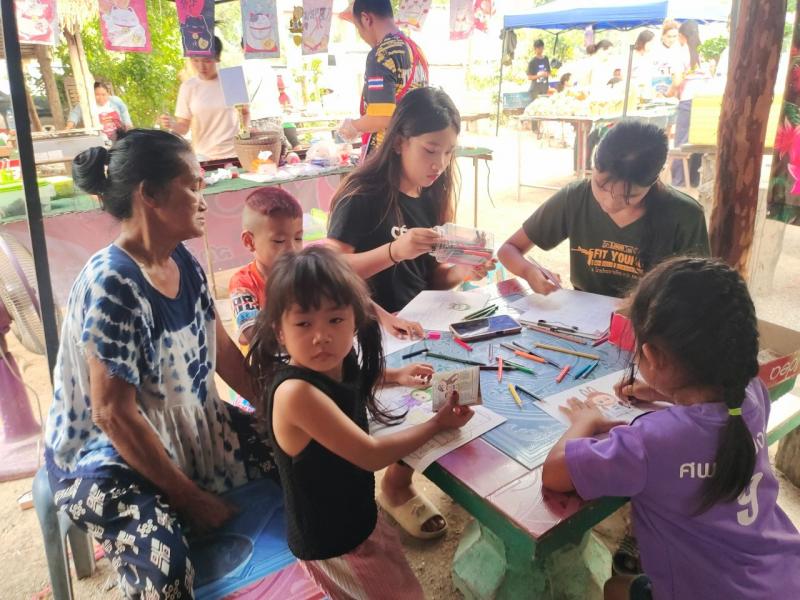 4. กิจกรรมพัฒนาห้องสมุดประชาชนเคลื่อนที่สำหรับชาวตลาด ตามพระราดำริสมเด็จพระเทพฯ เพื่อปลูกฝังนิสัยการรักการอ่านของประชาชน วันที่ 25 มีนาคม 2568